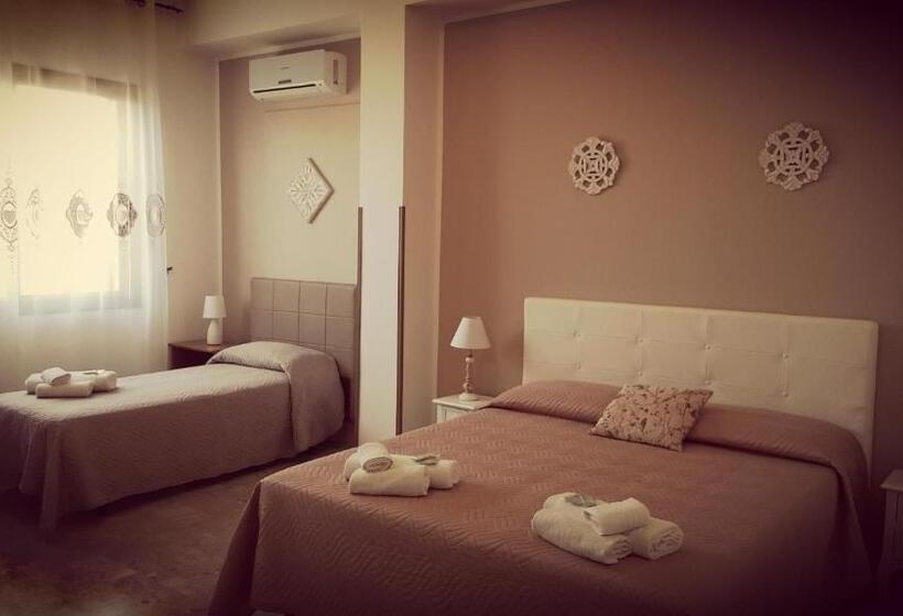 スタンダードトリプルルーム, Demetra Malophoros