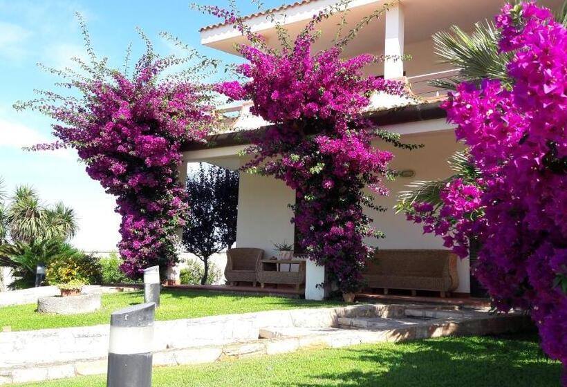 غرفة قياسية ثلاثية, Le Schiavelle