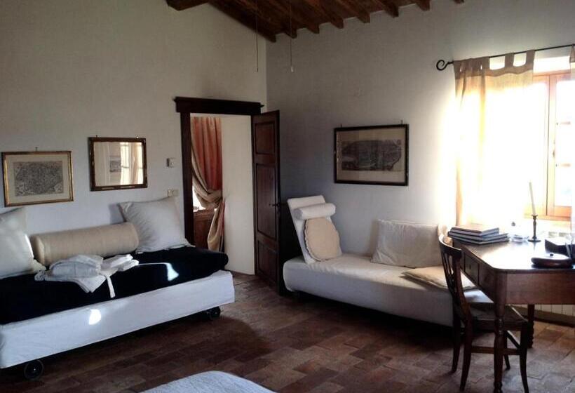 غرفة قياسية ثلاثية ذات اطلالة, Poggioba