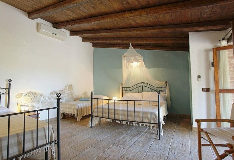 スタンダードトリプルルーム, Roba Degli Ulivi