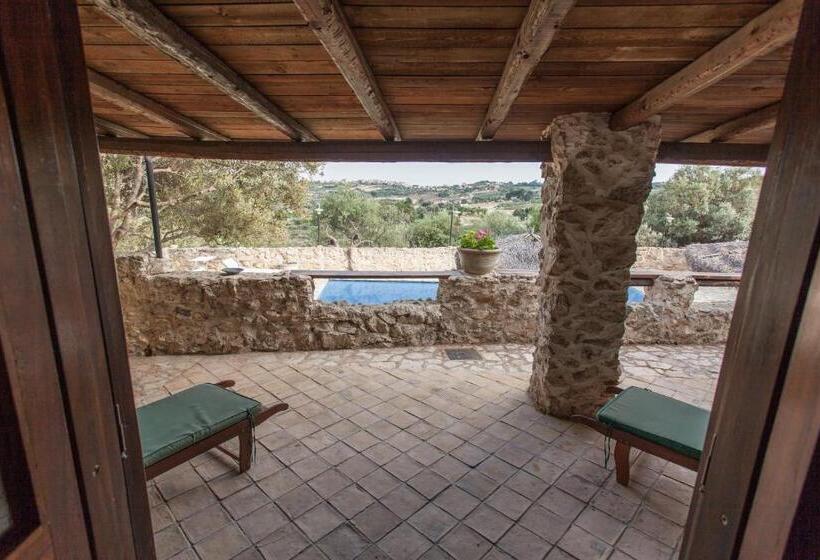 スタンダード4人部屋, Roba Degli Ulivi