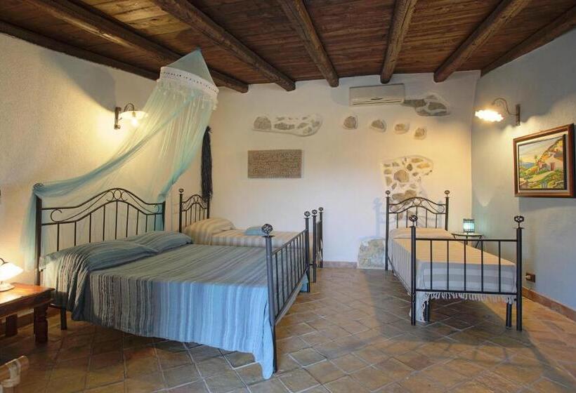 スタンダード4人部屋, Roba Degli Ulivi