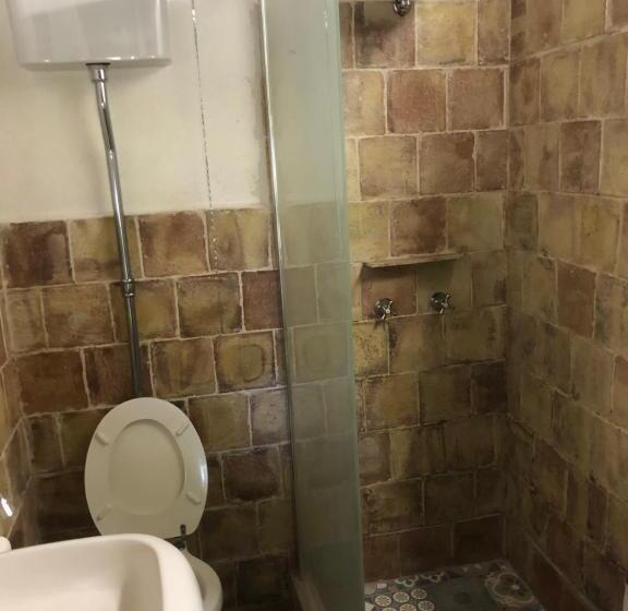 スタンダード4人部屋, Roba Degli Ulivi