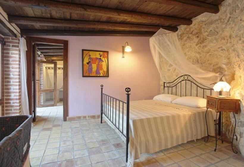 1ベッドルームアパートメントをつなぐ, Roba Degli Ulivi