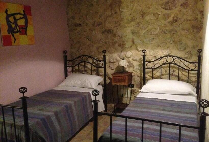 1ベッドルームアパートメントをつなぐ, Roba Degli Ulivi