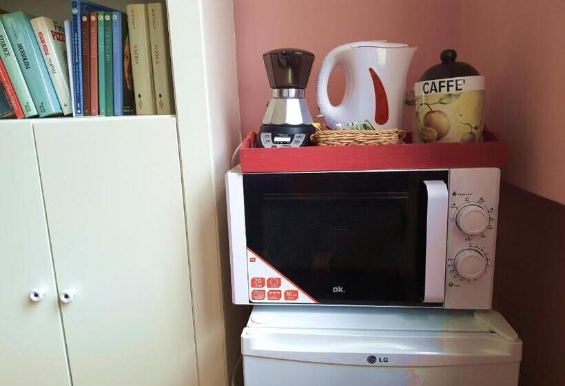 Полулюкс Вид на Озеро, Villanuvola