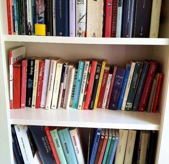 Номер Стандарт Вид на Озеро, Villanuvola