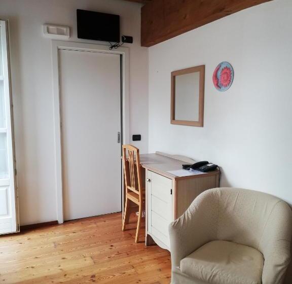 Номер Стандарт, Albergo Del Sole