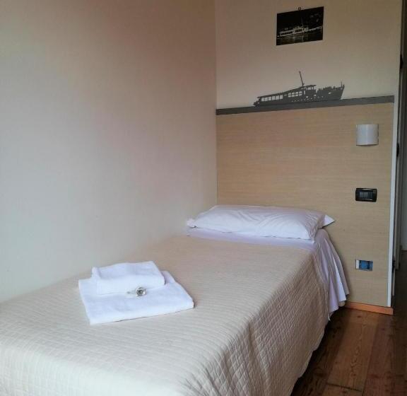 Номер Стандарт Индивидуальный, Albergo Del Sole