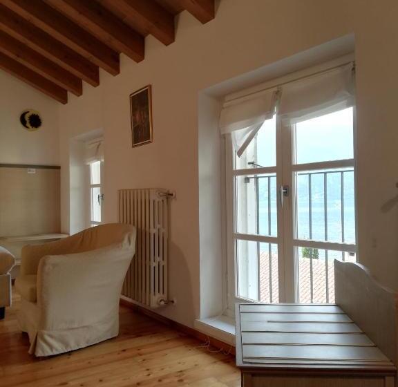 Suite with lake view, Albergo Del Sole