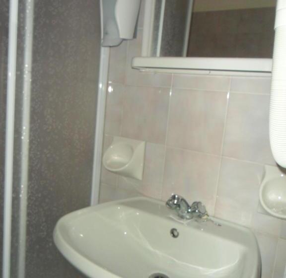 חדר סטנדרט לארבעה, Albergo Romeo