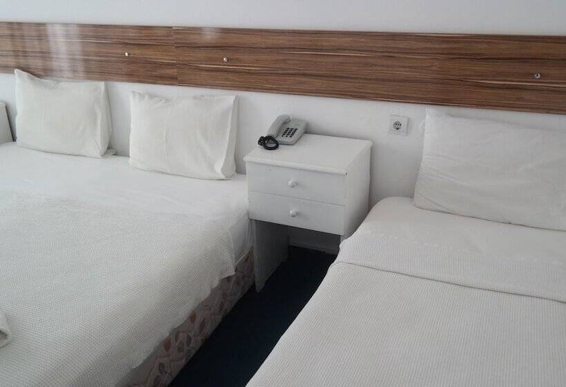 Triple Room Sea View, Eker Bermuda