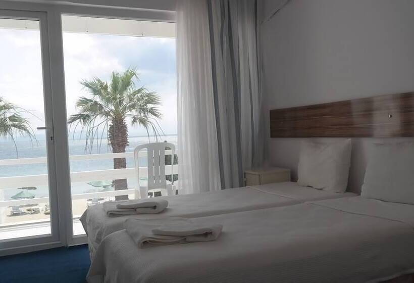 Triple Room Sea View, Eker Bermuda