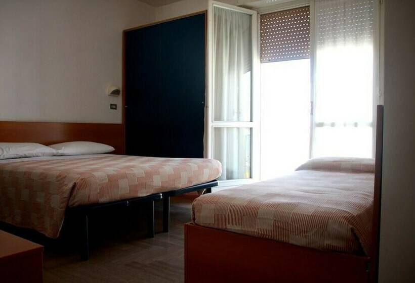 标准三人间, Soave