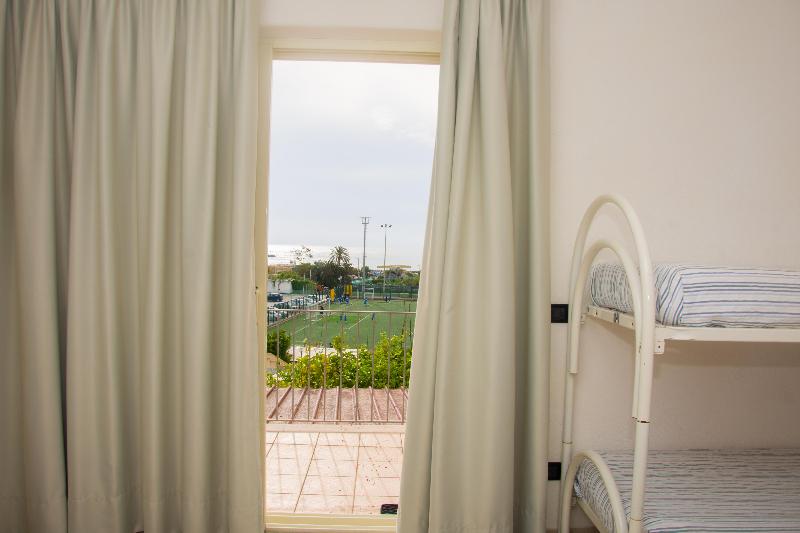 اتاق لوکس با بالکن و چشمانداز دریا, Villa Mena