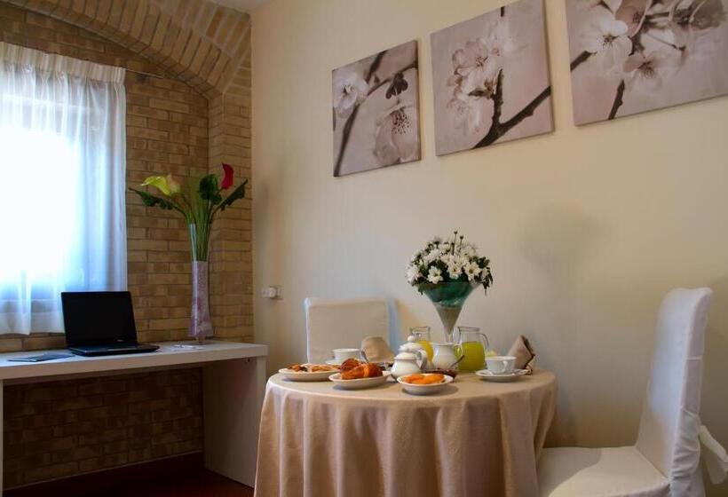 غرفة كومفورت فردية, Il Portico Luxury B&b