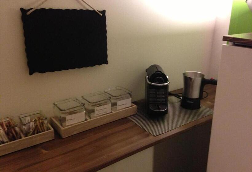 חדר סטנדרט מותאם לאדם עם מוגבלויות, Medoacvs B&b