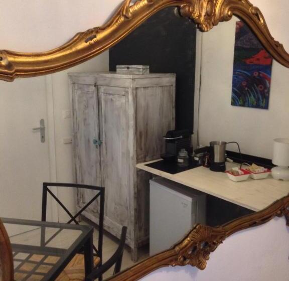 סוויטת פנטהאוז, Medoacvs B&b