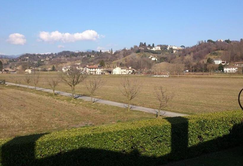 Номер Стандарт, B&b Zia Maria