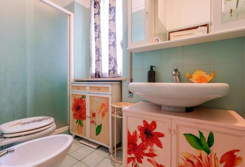 اتاق استاندارد با سرویس بهداشتی مشترک, Bed And Breakfast Dolce Vita Bologna