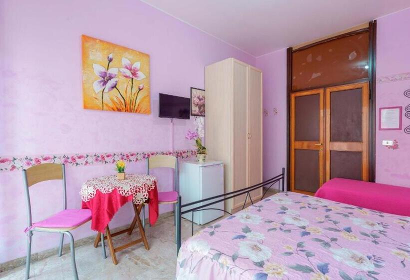 اتاق استاندارد با سرویس بهداشتی مشترک, Bed And Breakfast Dolce Vita Bologna