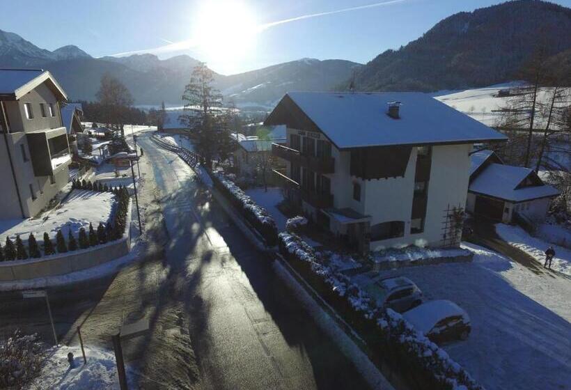 Huoneisto 1 Makuuhuone, Garni Renzler