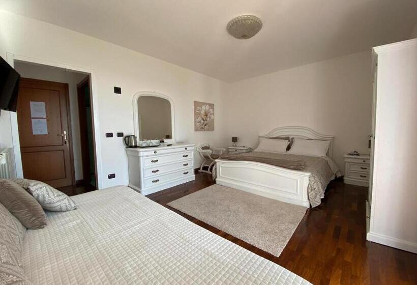 バルコニー付きデラックスルーム, Il Pagio