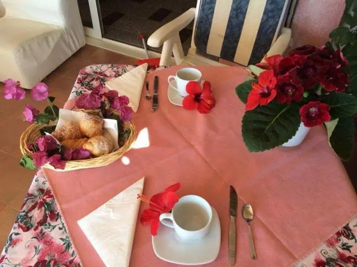 デラックスルーム, Bed And Breakfast Li Paduli Alvi