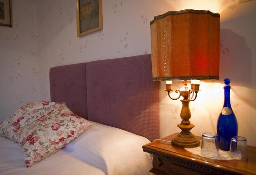 غرفة قياسية, Locanda Dei Buoni E Cattivi