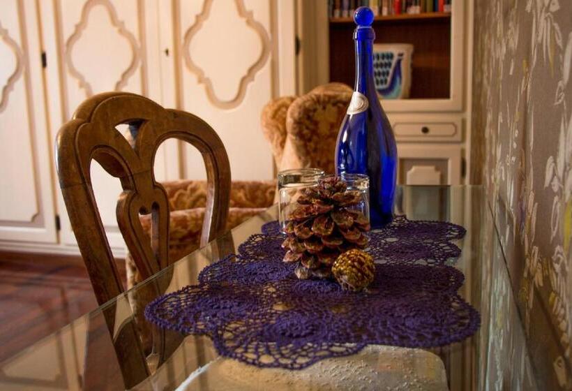 جناح مزود بتراس, Locanda Dei Buoni E Cattivi