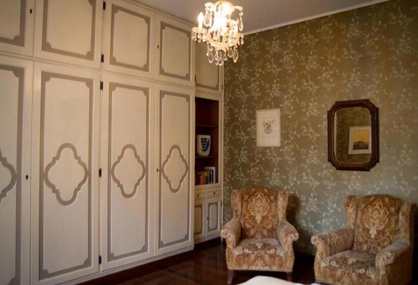 جناح مزود بتراس, Locanda Dei Buoni E Cattivi