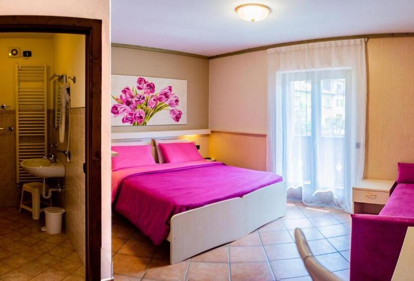 标准间, Villa Lucin