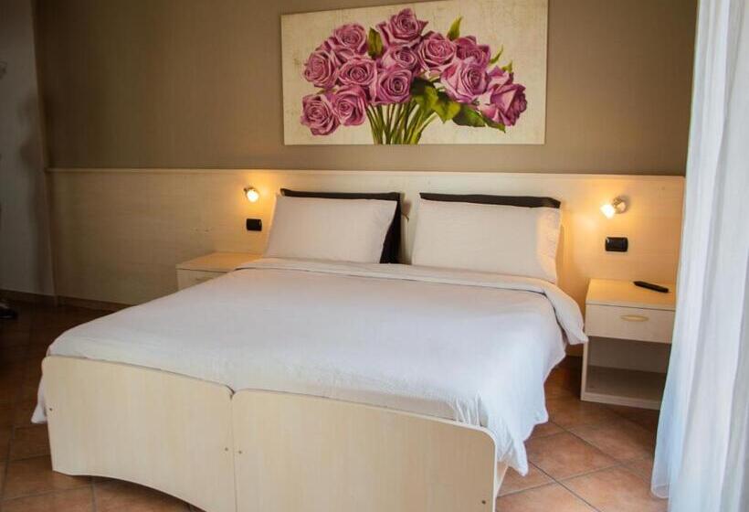 标准间, Villa Lucin