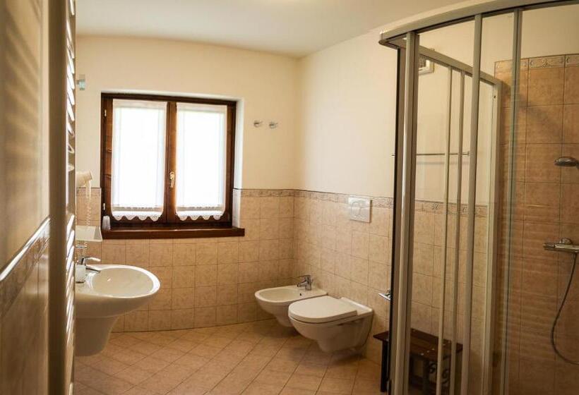 标准间, Villa Lucin