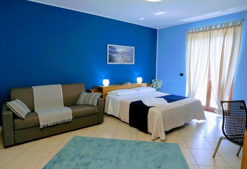 Номер Стандарт с Террасой, Zama Bed&breakfast