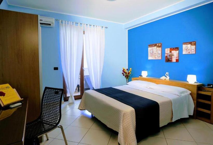 Номер Стандарт с Террасой, Zama Bed&breakfast