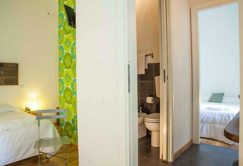 شقة من غرفة نوم واحدة متصلة, Albergo Delle Spezie