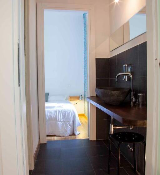 شقة من غرفة نوم واحدة متصلة, Albergo Delle Spezie
