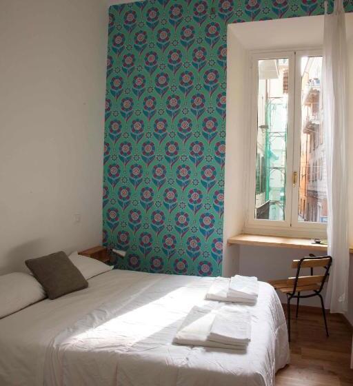 شقة من غرفة نوم واحدة متصلة, Albergo Delle Spezie