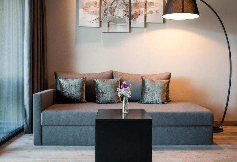 디럭스 패밀리 룸, Alpenrose