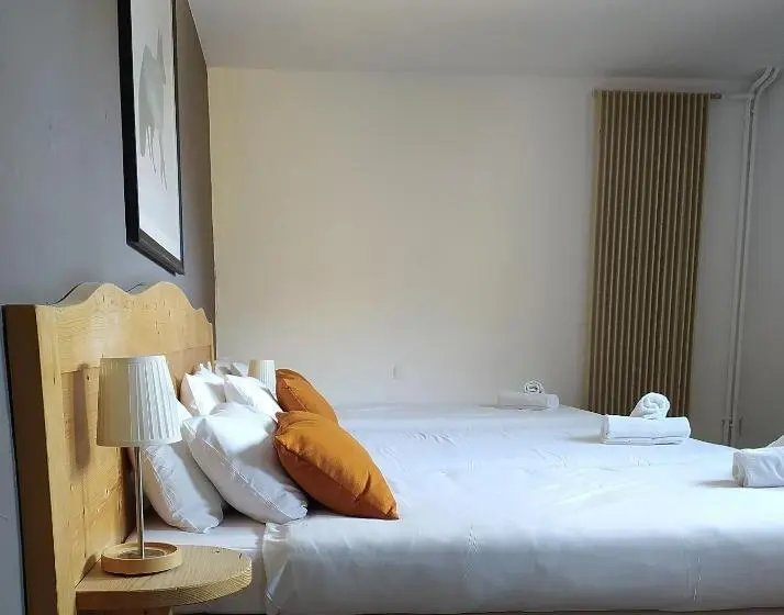 اتاق استاندارد سه نفره, Aalborg
