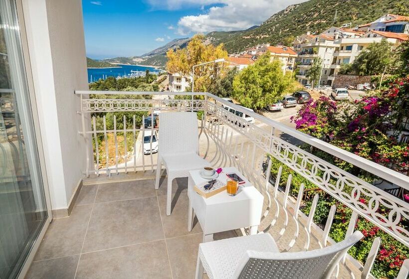 חדר דלוקס צדדי נוף לים, Kas Artemis