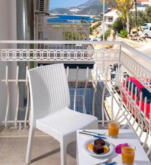 חדר סטנדרט נוף לעיר, Kas Artemis