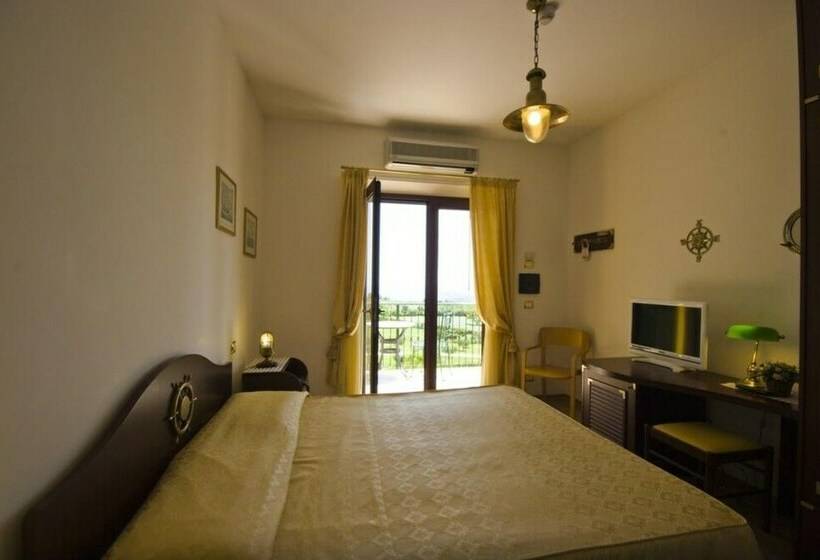 חדר סטנדרט, Le Cave