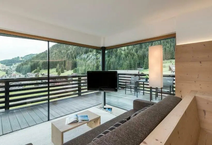 １ベッドルームのデラックスアパートメント, Saleghes Dolomites Residence