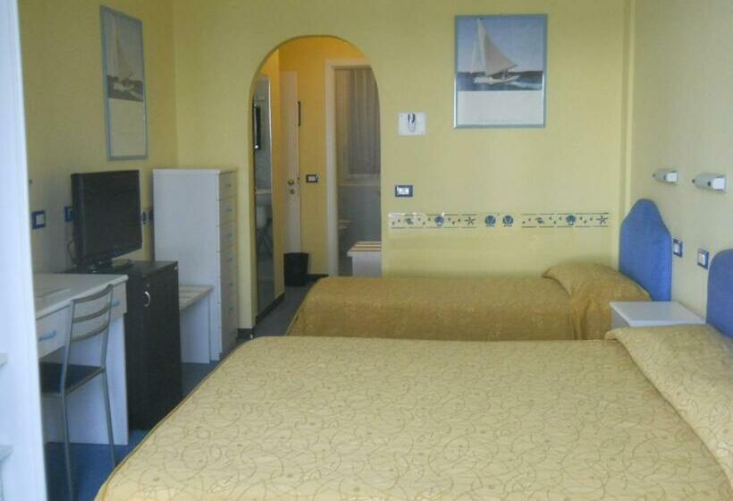 带阳台的三人标准间, Solemare