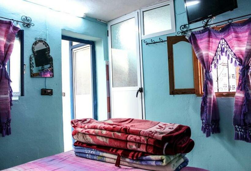 标准三人间, Souika