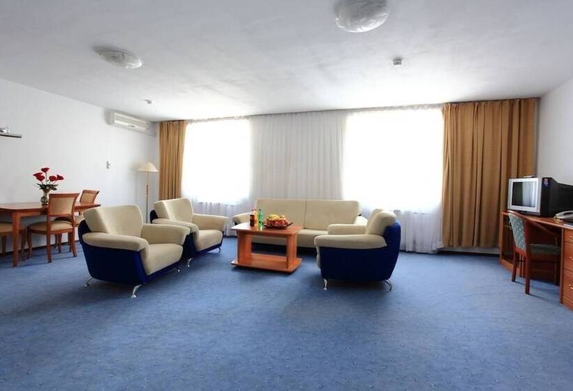 آپارتمان 1 خوابه, Tengri