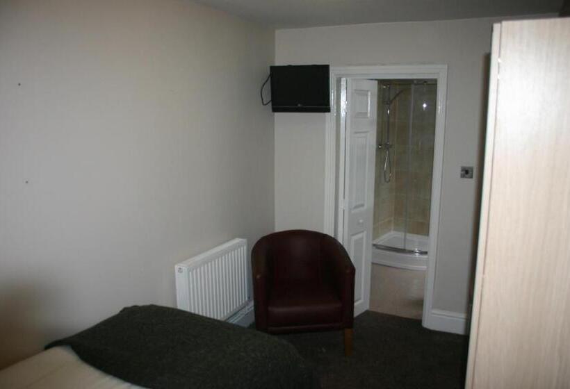 חדר סטנדרט יחיד, Station