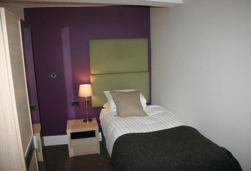 חדר סטנדרט יחיד, Station